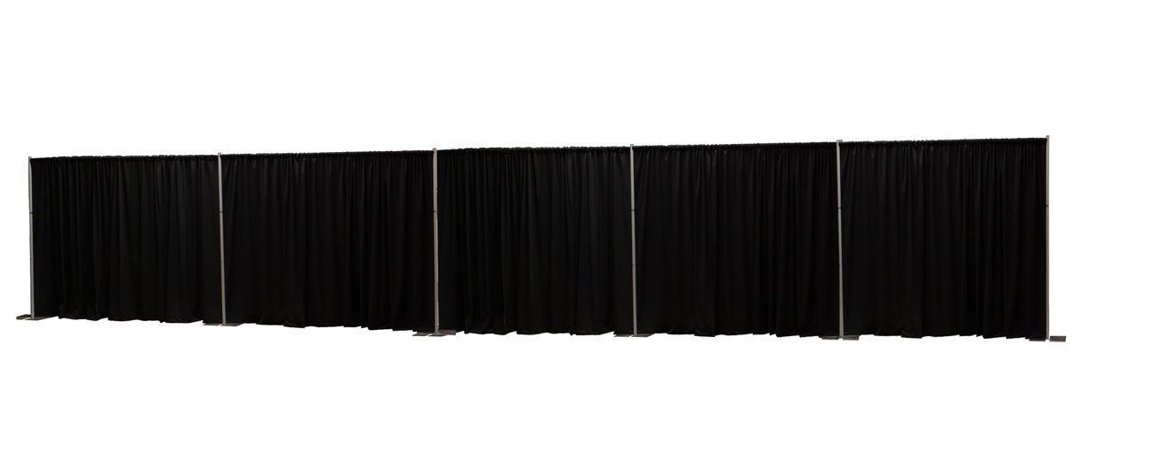 Separación de espacios para eventos mediante Pipe & Drape